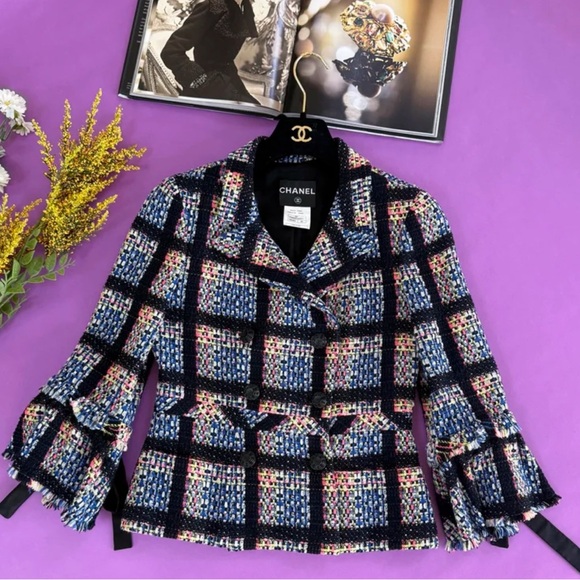 Authentic Chanel - Picture 10 of 10